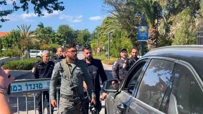 حدثٌ أمنيّ يطال موكب نتنياهو... ماذا حصل؟