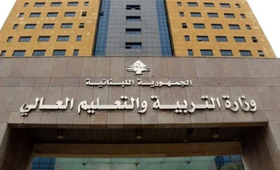 أزمة الـ3500 أستاذ تتصاعد… وقفات في مختلف المحافظات