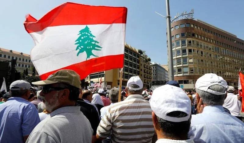 مهلة حتى نهاية الشهر… موظفو “الإدارة” يلوّحون بالتصعيد!