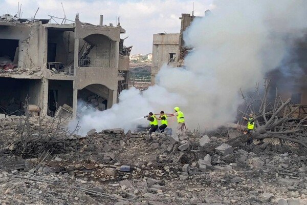 قصف إسرائيلي مدفعي عنيف ومركّز استهدف ليلاً محيط المدرسة الرسمية في حارة البيدر في بلدة ميفدون