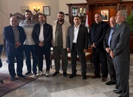 تجمع صناعيي الضاحية زار المحافظ مكاوي وطالب بمعالجة الرسوم البلدية وحماية الإنتاج الوطني