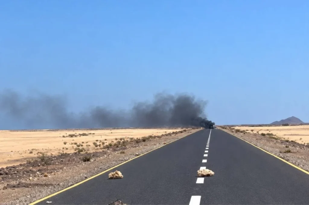 غارات ومعارك في محيط ذو باب وإب.. وصنعاء تُجدد تحذيراتها