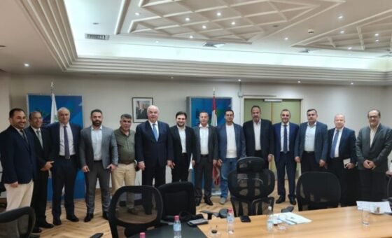 بعد عرض حاجات النبطية.. ماذا قرر شارل الحاج بشأن الاتصالات؟