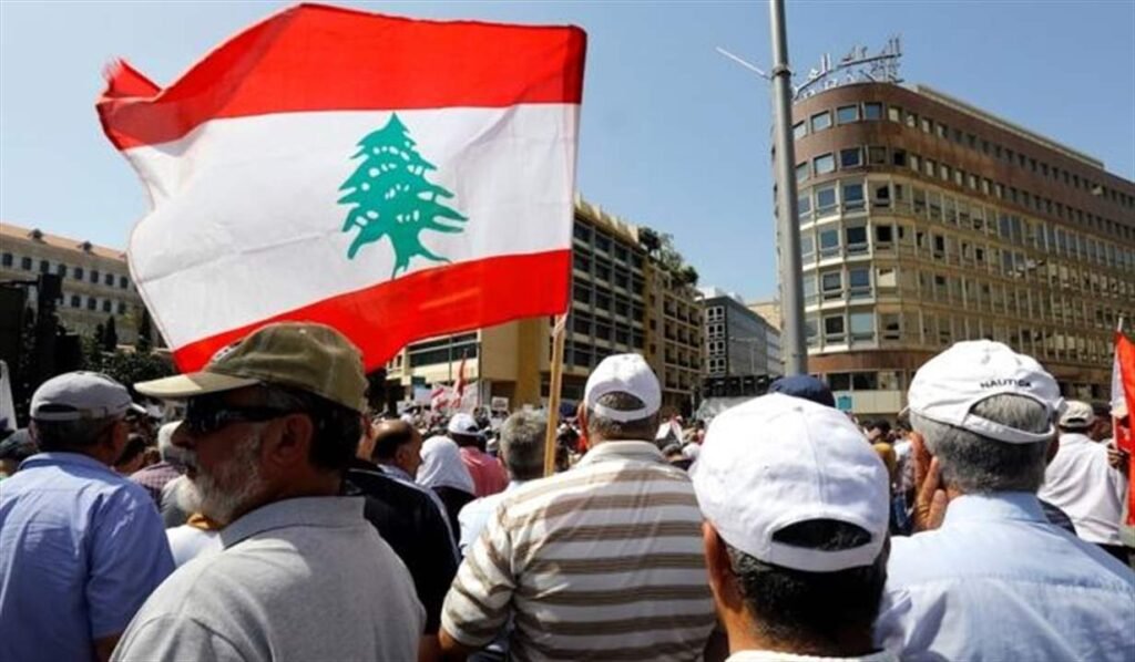 "انتهى زمن الانتظار"… موظفو الإدارة العامة في لبنان يعلنون إضرابا شاملا في 9 أكتوبر