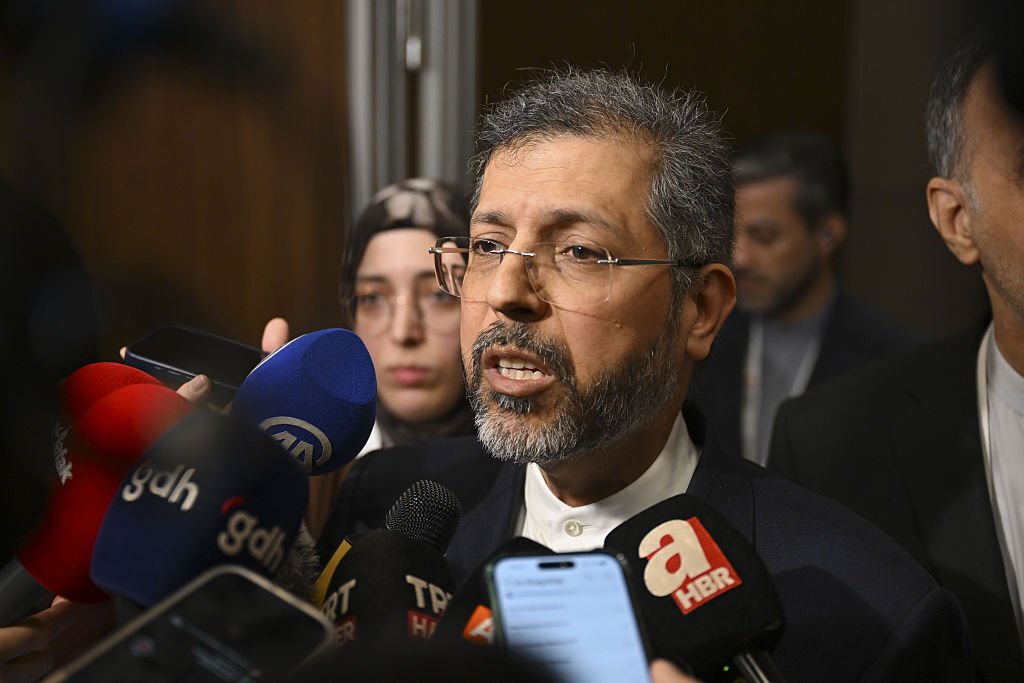 إيران تحدد 3 شروط للصلح مع الولايات المتحدة