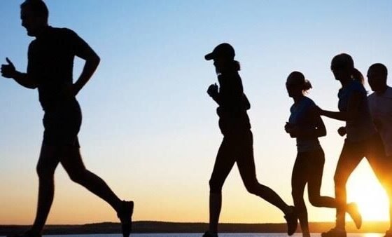 الطريقة المدهشة التي يمكن أن يفيد بها المشي دماغك