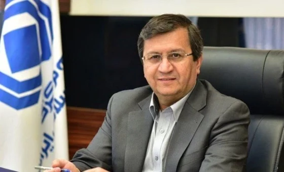 همتي: توقعات انهيار الاقتصاد الإيراني خلال أسبوعين “وهم” والاحتياطيات في وضع جيد