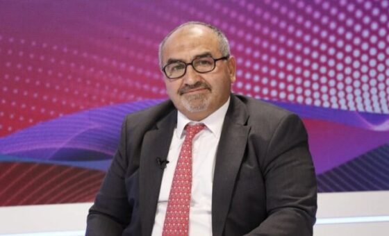 الحشيمي: معالجة ملف المتعاقدين لم تعد تحتمل مزيدًا من التأجيل