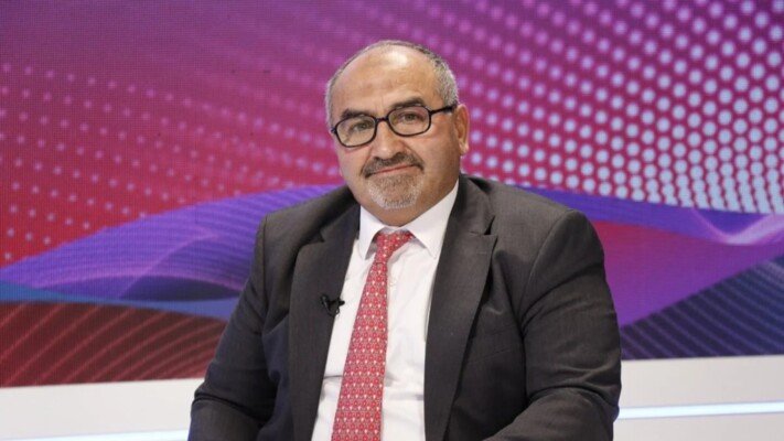الحشيمي: معالجة ملف المتعاقدين لم تعد تحتمل مزيدًا من التأجيل