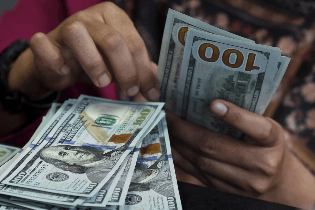 أموال معلّقة... ومؤسسات لا تستطيع الانتظار
