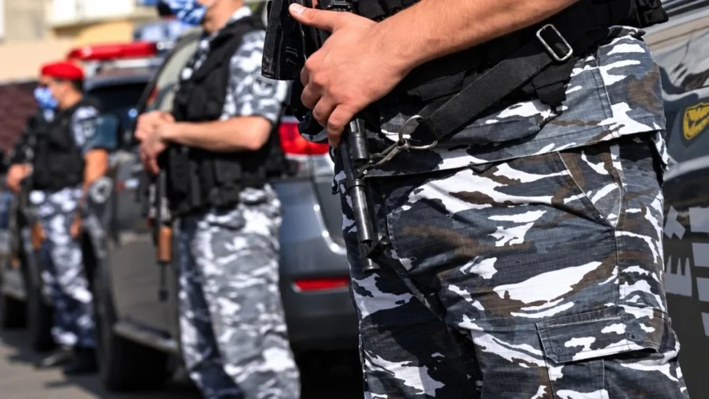 التسوّل يكشف المستور في زغرتا… “الأمن” يوقف 3 أشخاص استغلّوا أطفالهم في الشارع