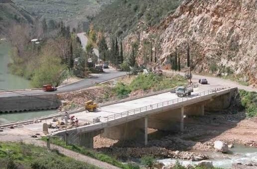 عبارة مائية بديلة للجسر المدمر في طيرفلسيه