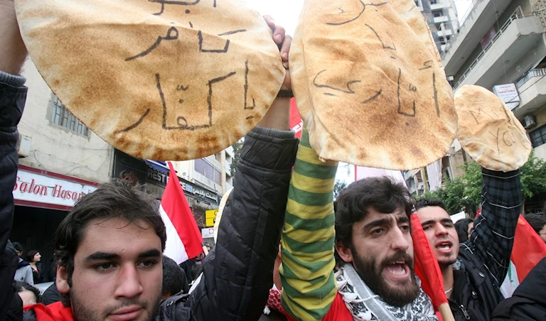 القلق يحرّك السلطة لتنفيس الشارع