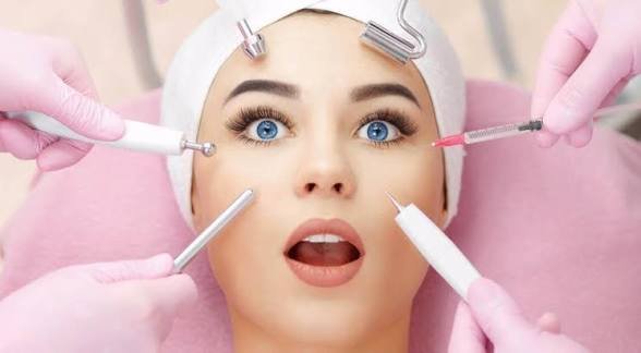 اقفال 3 مراكز تجميل مخالفة في قضاء صور