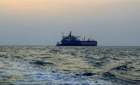 هيئة بريطانية: مقذوف مجهول يصيب ناقلة على بعد 30 ميلاً بحرياً جنوب شرقي ميناء الفاو العراقي