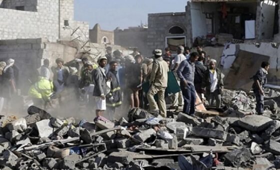 9 شهداء بينهم طفلان وامرأة في تصعيد سعودي للعدوان على اليمن