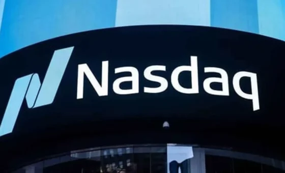 خسائر حادة في أسهم التكنولوجيا… ”ناسداك 100” يتراجع بأكثر من 4%