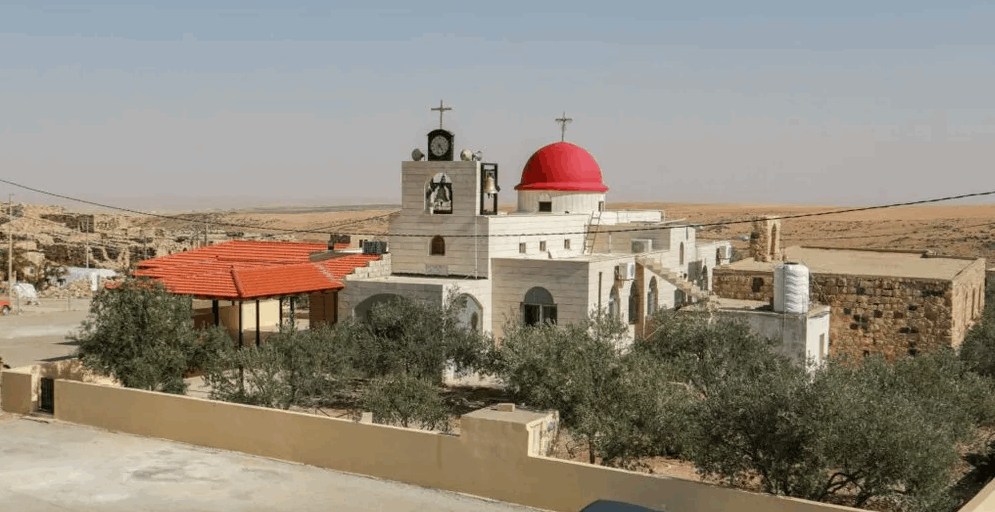 كنيسة القديس جاورجيوس للروم الأرثوذكس في قرية حمود بمحافظة الكرك جنوبي الأردن